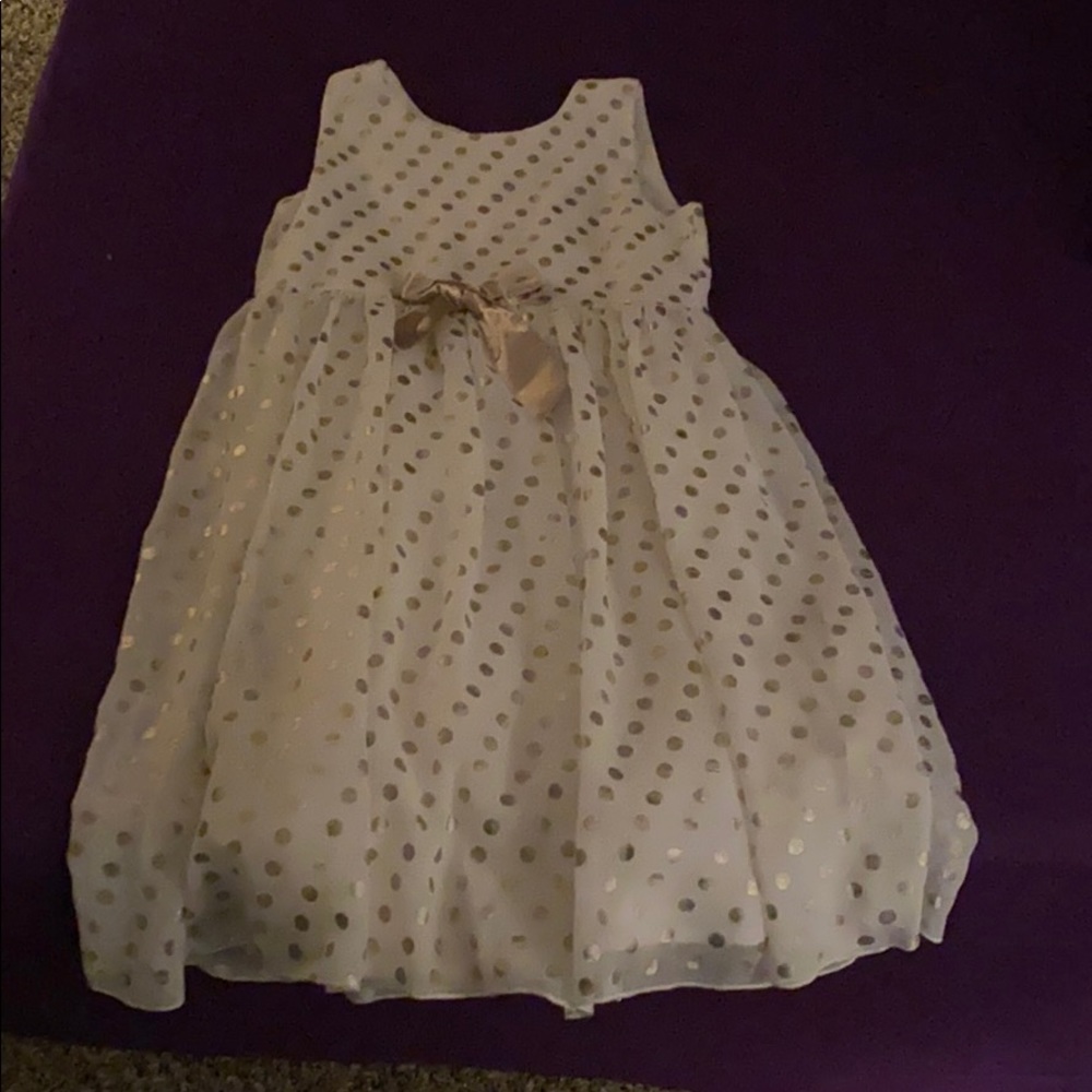 Girls dress
